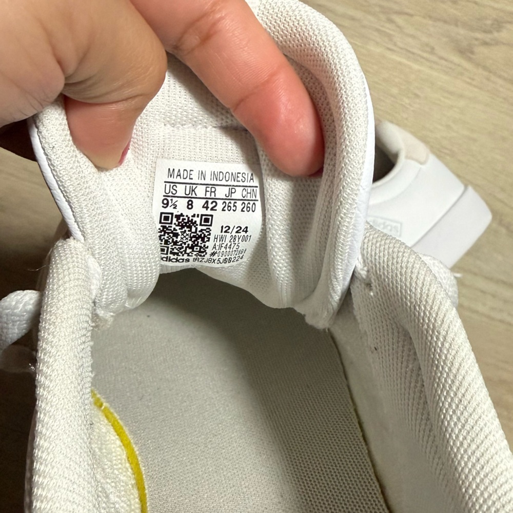 Adidas White and Light Gray Casual Shoes - Picture 5 of 7